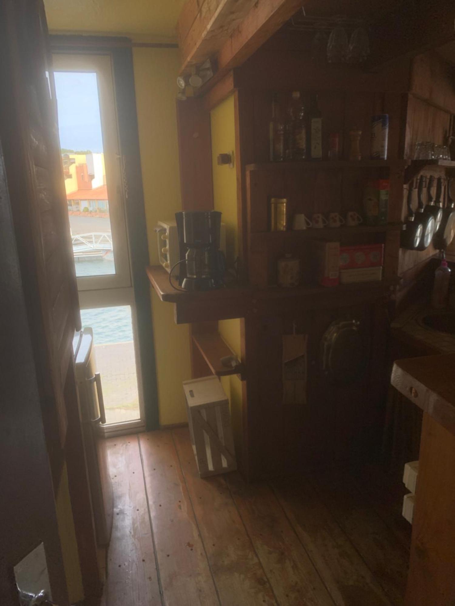Repaire De Barberousse De Gruissanアパートメント エクステリア 写真